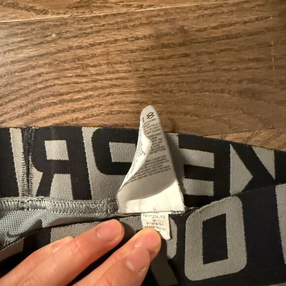 Lot of 4 Nike Pro Compression 3/4 Pants and Shorts - Picture 3 of 9